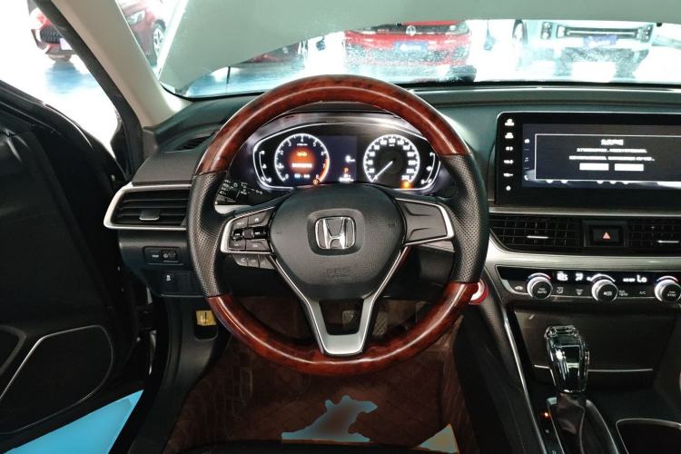 Used Honda Accord 2022 260TURBO Luxury Edition Steering Wheel