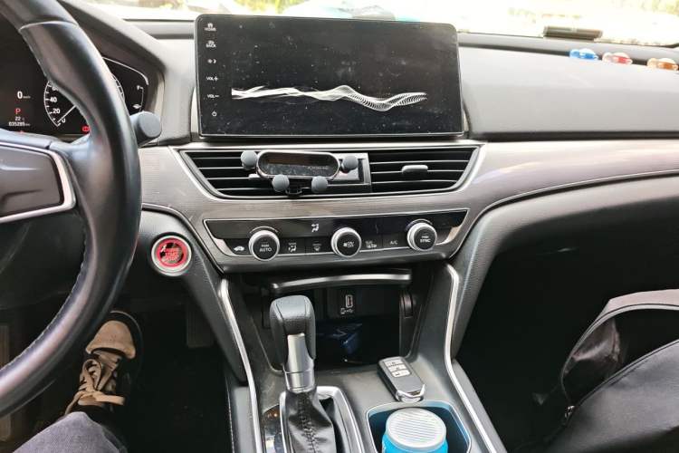 Used Honda Accord 2022 260TURBO Luxury Edition Audio And AC Panel