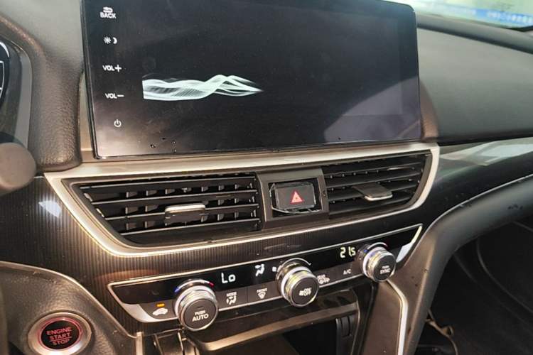 Used Honda Accord 2022 260TURBO Phantom Night · Prestige Edition Audio And AC Panel