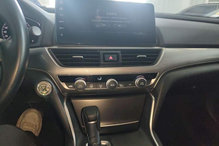 Used Honda Accord 2022 260TURBO Luxury Edition Audio And AC Panel