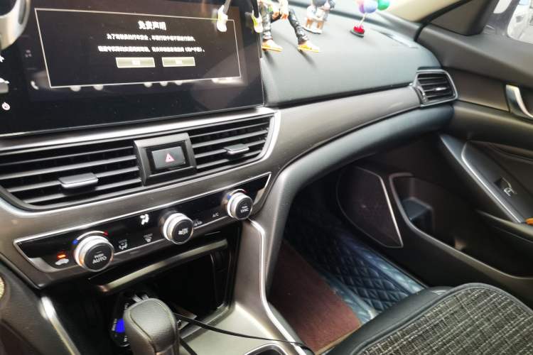 Used Honda Accord 2022 260TURBO Luxury Edition Audio And AC Panel