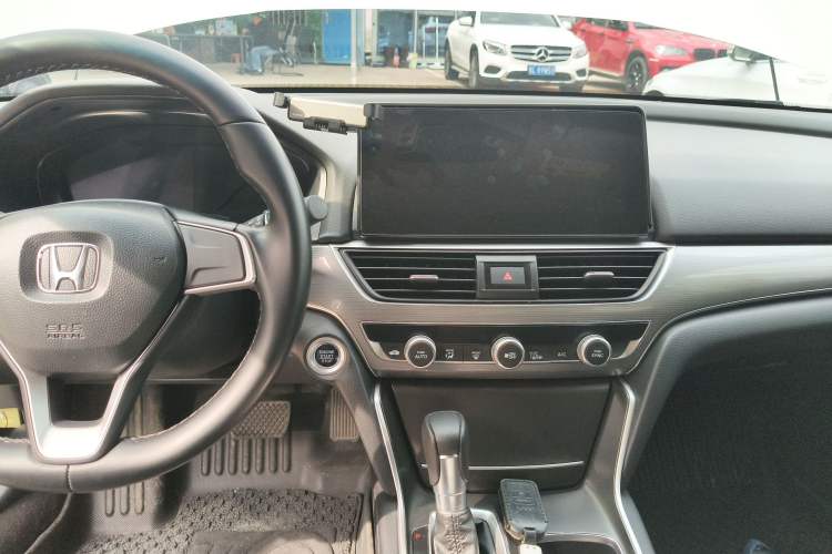 Used Honda Accord 2022 260TURBO Luxury Edition Audio And AC Panel