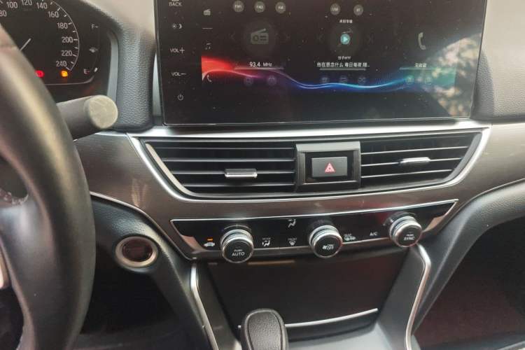 Used Honda Accord 2022 260TURBO Luxury Edition Audio And AC Panel