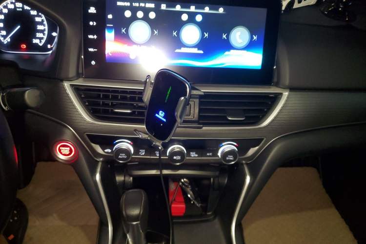 Used Honda Accord 2022 260TURBO Luxury Edition Audio And AC Panel