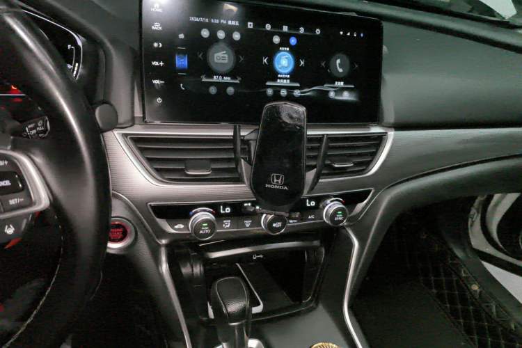 Used Honda Accord 2022 260TURBO Luxury Edition Audio And AC Panel