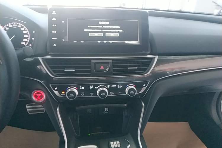 Used Honda Accord 2022 Xing·Hybrid 2.0L Phantom Night·Sharp Intelligence Edition Audio And AC Panel