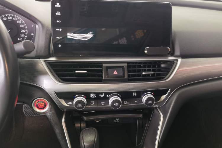 Used Honda Accord 2022 260TURBO Luxury Edition Audio And AC Panel
