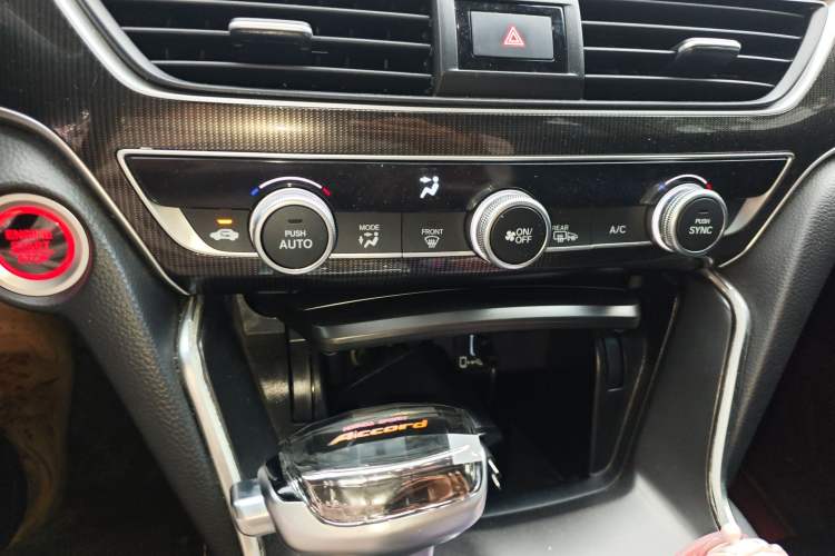 Used Honda Accord 2022 260TURBO Phantom Night · Prestige Edition Audio And AC Panel