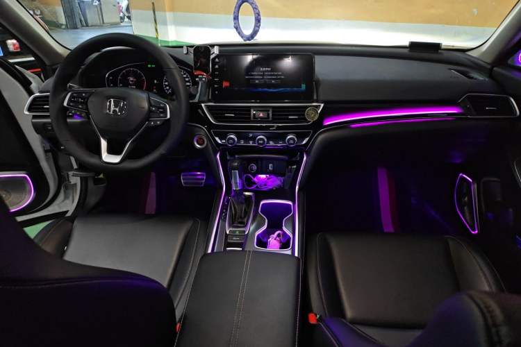 Used Honda Accord 2022 260TURBO Phantom Night · Prestige Edition Center Console
