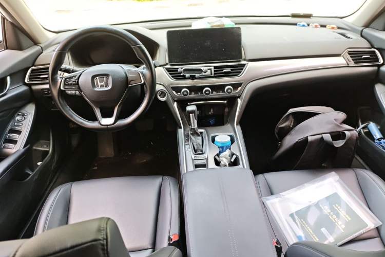 Used Honda Accord 2022 260TURBO Luxury Edition Center Console