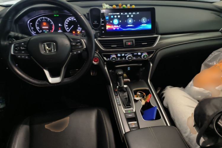 Used Honda Accord 2022 260TURBO Phantom Night · Prestige Edition Center Console