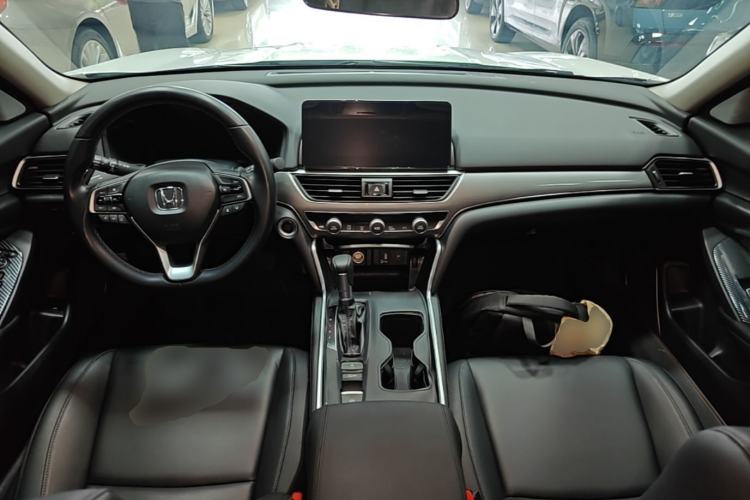 Used Honda Accord 2022 260TURBO Luxury Edition Center Console