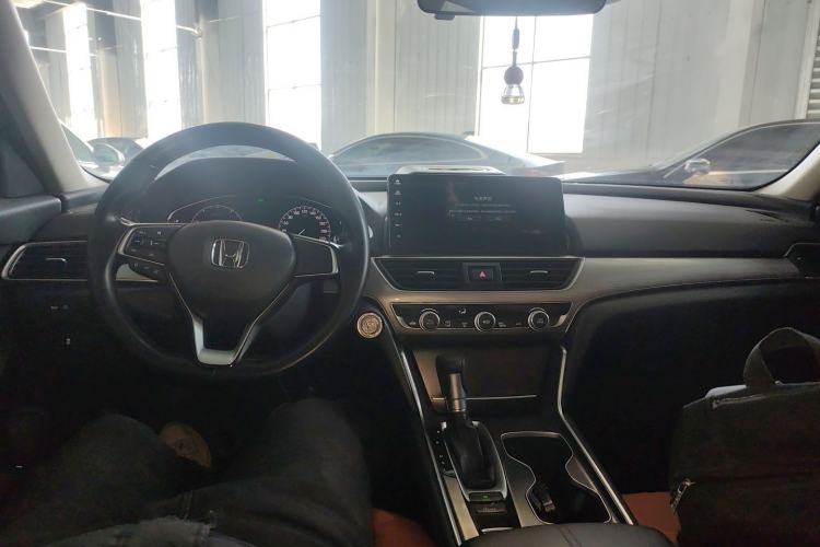 Used Honda Accord 2022 260TURBO Luxury Edition Center Console