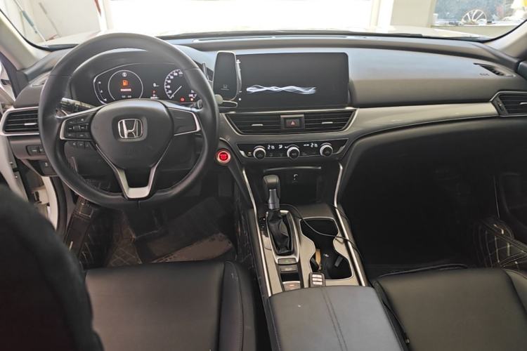 Used Honda Accord 2022 260TURBO Luxury Edition Center Console