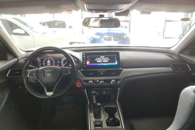 Used Honda Accord 2022 260TURBO Luxury Edition Center Console
