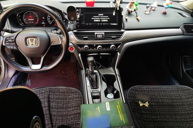Used Honda Accord 2022 260TURBO Luxury Edition Center Console