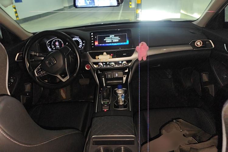 Used Honda Accord 2022 260TURBO Luxury Edition Center Console