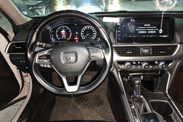 Used Honda Accord 2022 260TURBO Luxury Edition Center Console