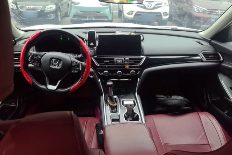 Used Honda Accord 2022 260TURBO Luxury Edition Center Console