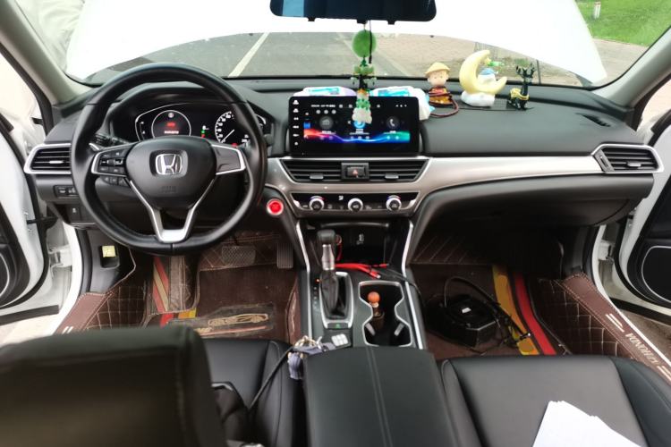 Used Honda Accord 2022 260TURBO Luxury Edition Center Console