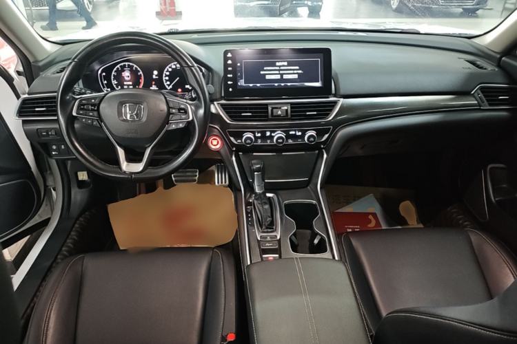 Used Honda Accord 2022 260TURBO Phantom Night · Prestige Edition Center Console