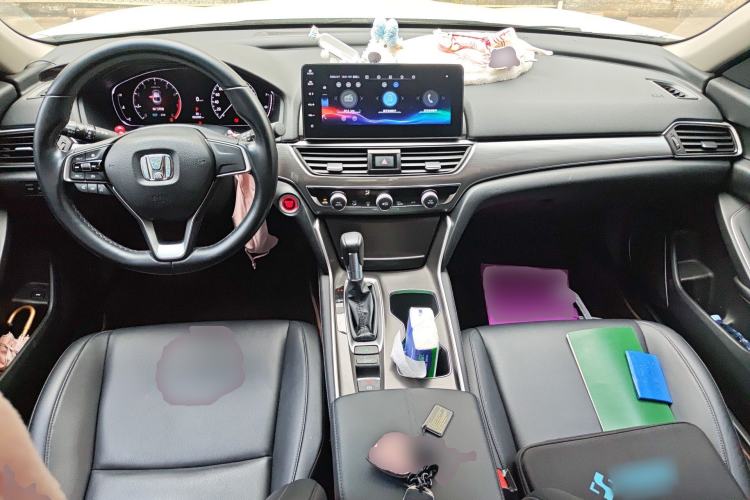 Used Honda Accord 2022 260TURBO Luxury Edition Center Console