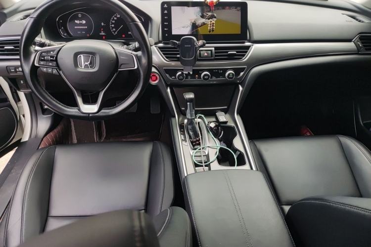 Used Honda Accord 2022 260TURBO Luxury Edition Center Console