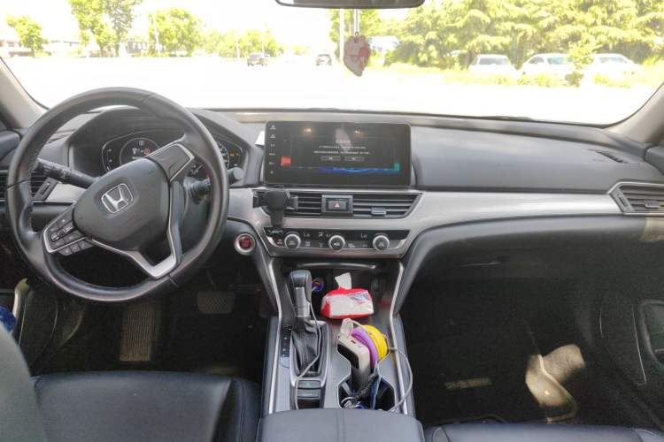 Used Honda Accord 2022 260TURBO Luxury Edition Center Console