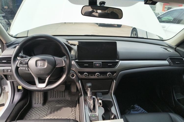 Used Honda Accord 2022 260TURBO Luxury Edition Center Console