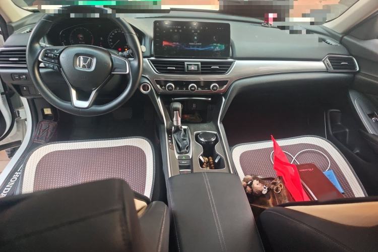 Used Honda Accord 2022 260TURBO Luxury Edition Center Console