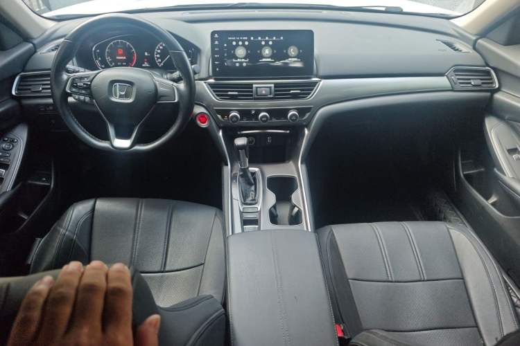 Used Honda Accord 2022 260TURBO Luxury Edition Center Console