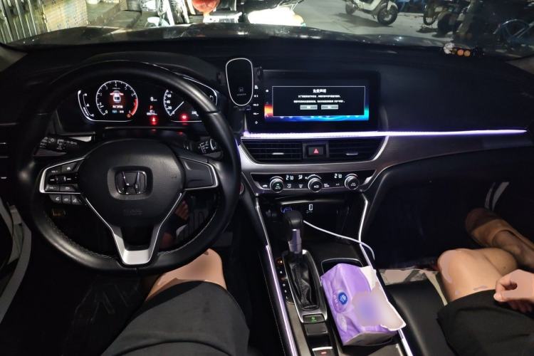 Used Honda Accord 2022 260TURBO Luxury Edition Center Console