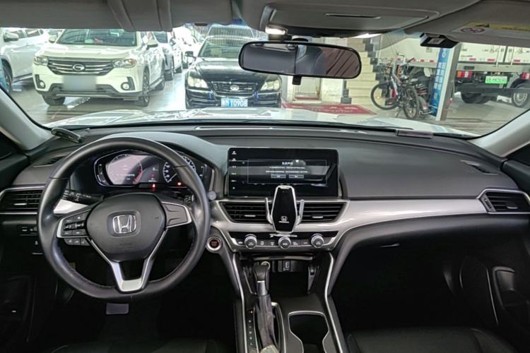 Used Honda Accord 2022 260TURBO Luxury Edition Center Console