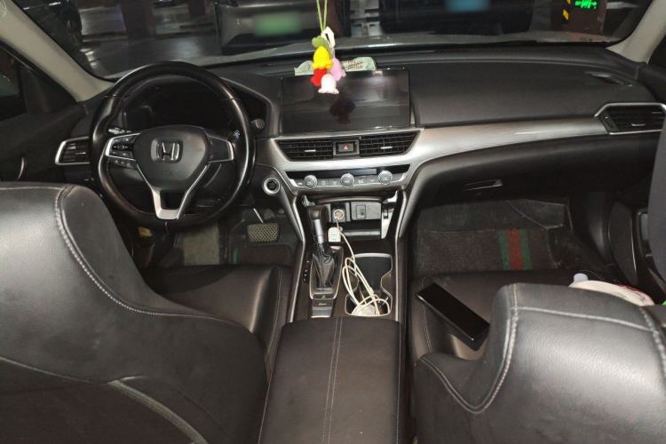 Used Honda Accord 2022 260TURBO Luxury Edition Center Console