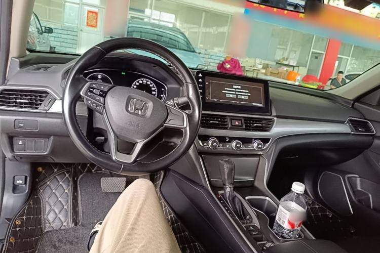 Used Honda Accord 2022 260TURBO Luxury Edition Center Console