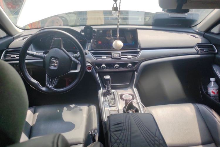 Used Honda Accord 2022 260TURBO Luxury Edition Center Console