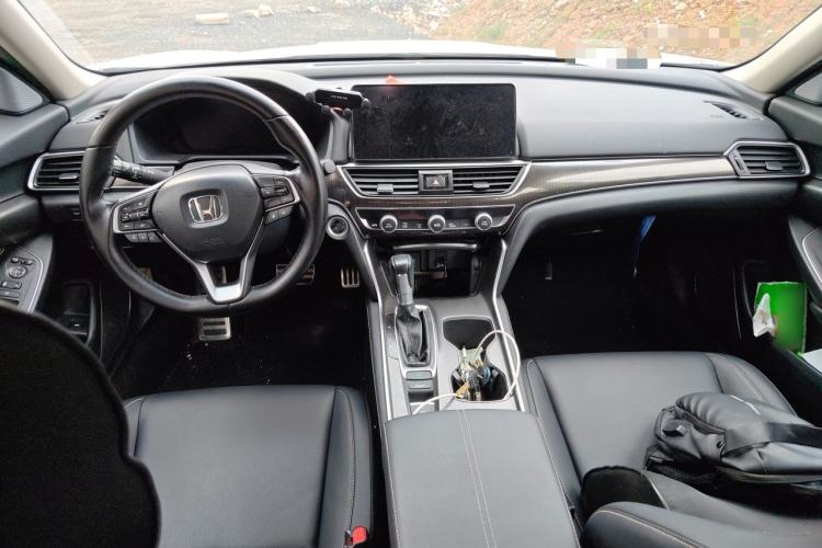 Used Honda Accord 2022 260TURBO Phantom Night · Prestige Edition Center Console