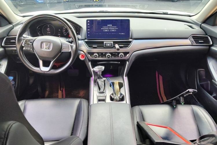Used Honda Accord 2022 260TURBO Luxury Edition Center Console