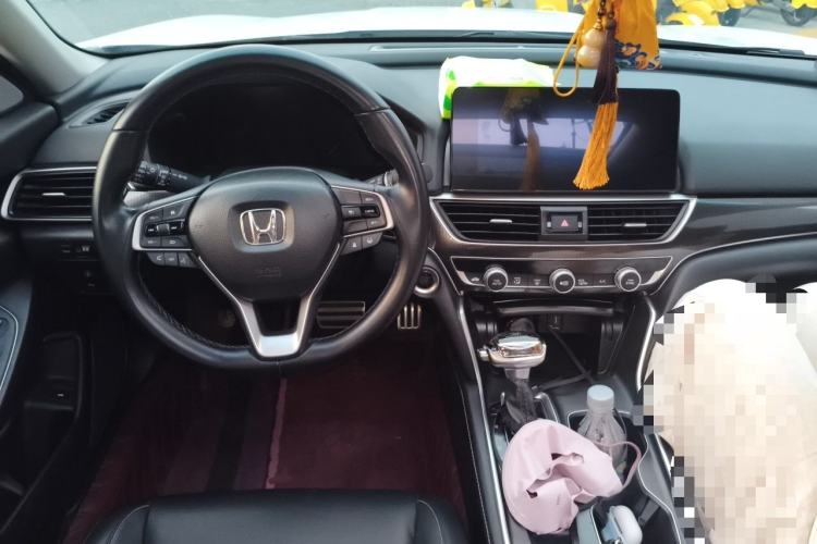 Used Honda Accord 2022 260TURBO Phantom Night · Prestige Edition Center Console
