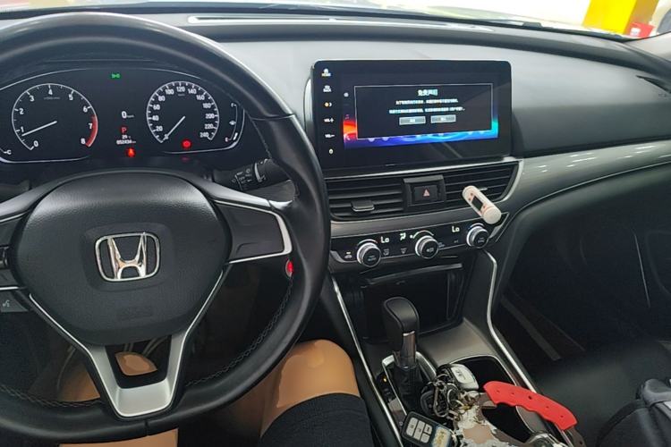 Used Honda Accord 2022 260TURBO Luxury Edition Center Console