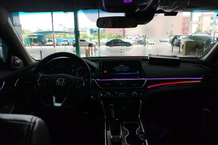 Used Honda Accord 2022 260TURBO Phantom Night · Prestige Edition Center Console