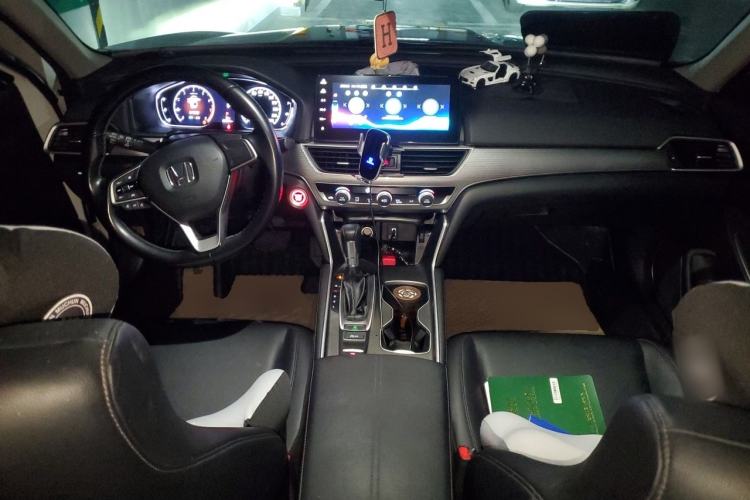 Used Honda Accord 2022 260TURBO Luxury Edition Center Console