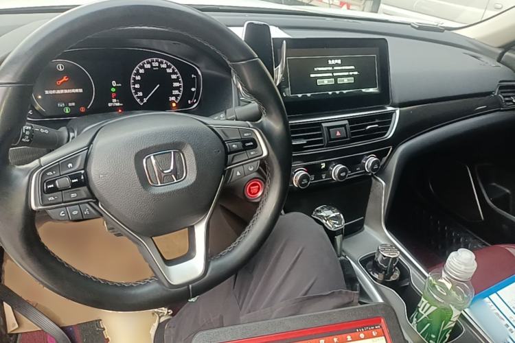 Used Honda Accord 2022 260TURBO Phantom Night · Prestige Edition Center Console