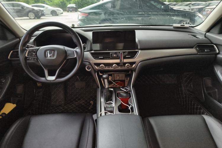 Used Honda Accord 2022 260TURBO Luxury Edition Center Console