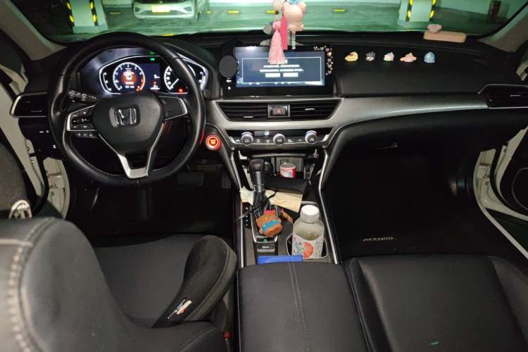 Used Honda Accord 2022 260TURBO Comfort Version Center Console