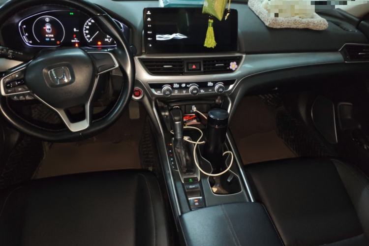 Used Honda Accord 2022 260TURBO Luxury Edition Center Console