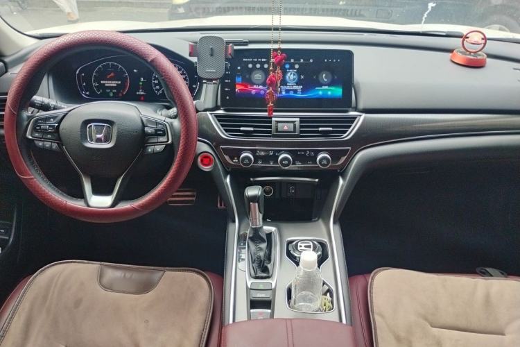 Used Honda Accord 2022 260TURBO Phantom Night · Prestige Edition Center Console