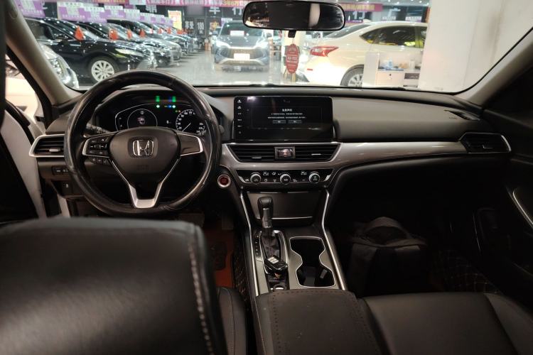 Used Honda Accord 2022 260TURBO Luxury Edition Center Console