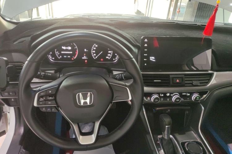 Used Honda Accord 2022 260TURBO Luxury Edition Center Console