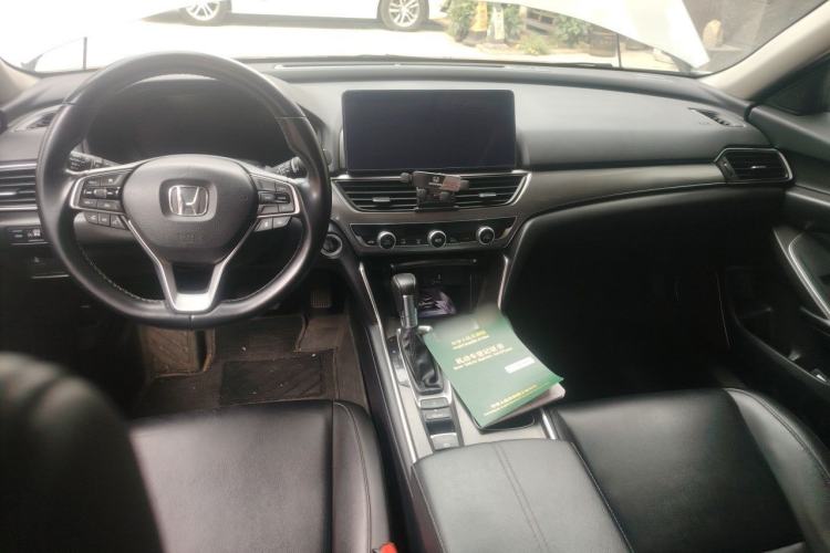 Used Honda Accord 2022 260TURBO Luxury Edition Center Console